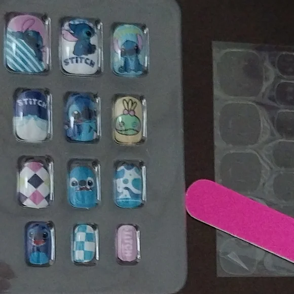 🧸 Stitch Press-on Nails - Picture 3 of 3